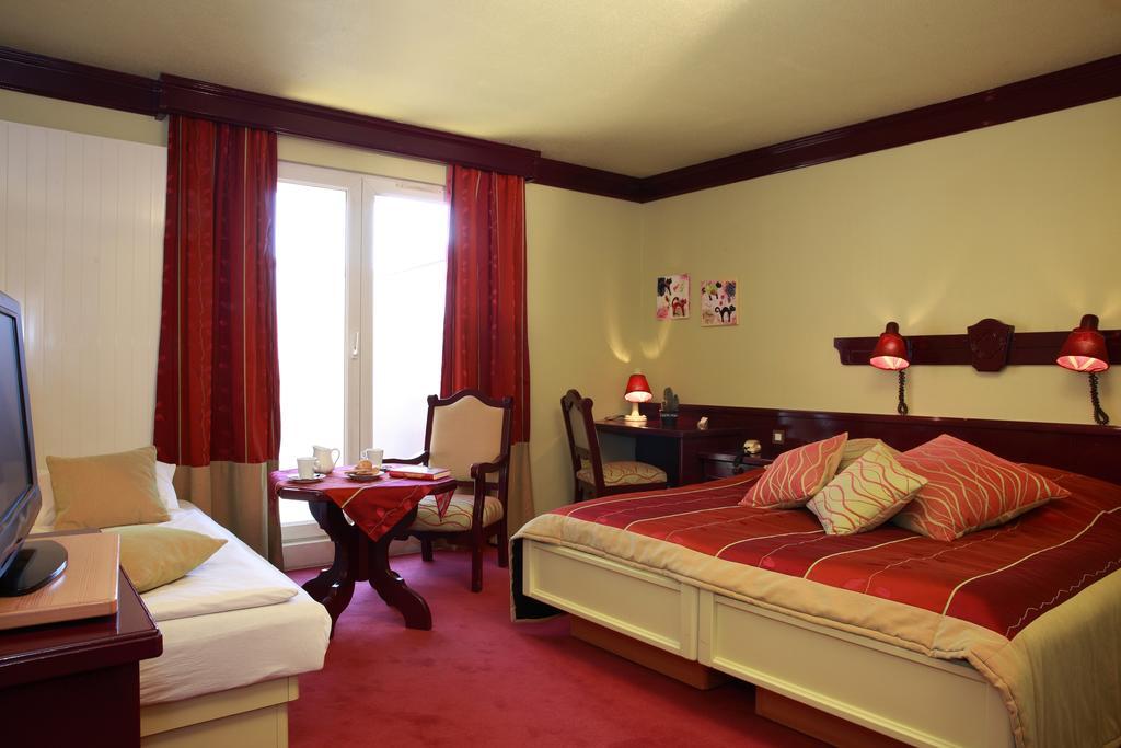 Les Portes De La Vallee Turckheim Room photo